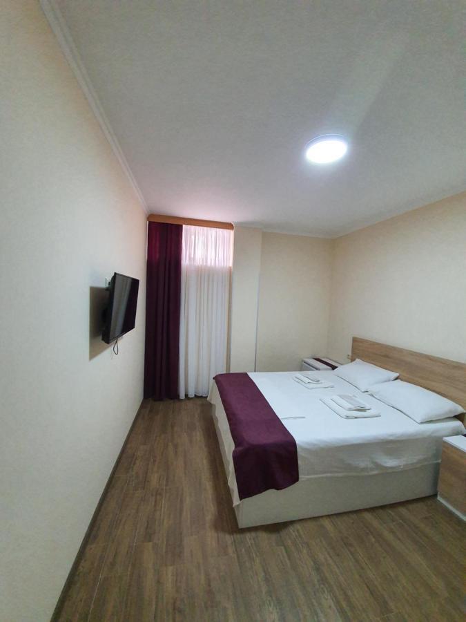 באטומי Blossom Hotel מראה חיצוני תמונה