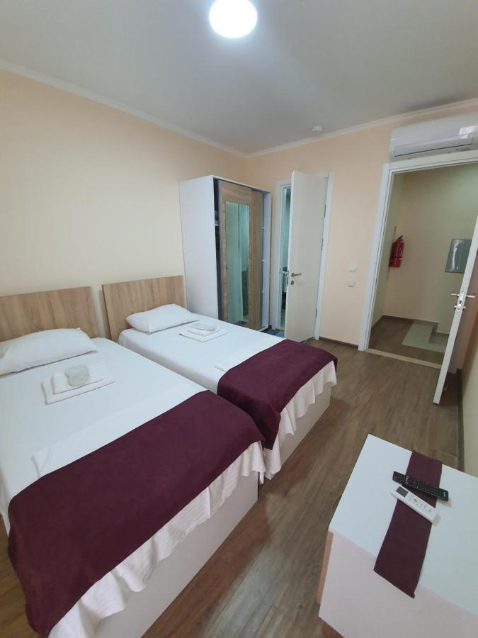 באטומי Blossom Hotel מראה חיצוני תמונה
