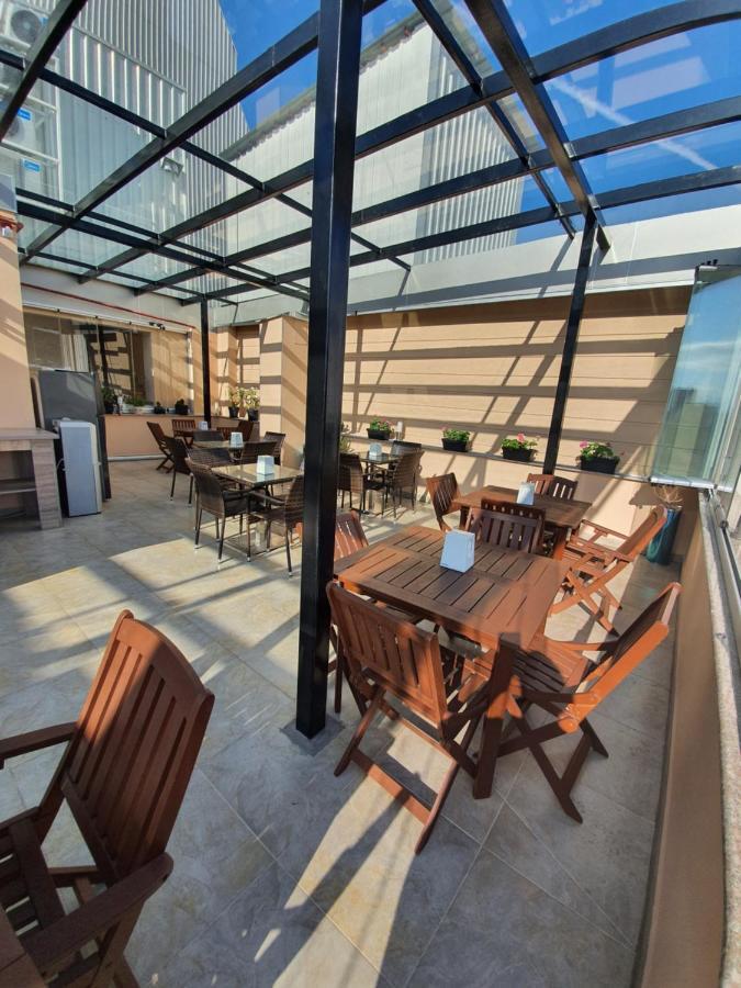 באטומי Blossom Hotel מראה חיצוני תמונה